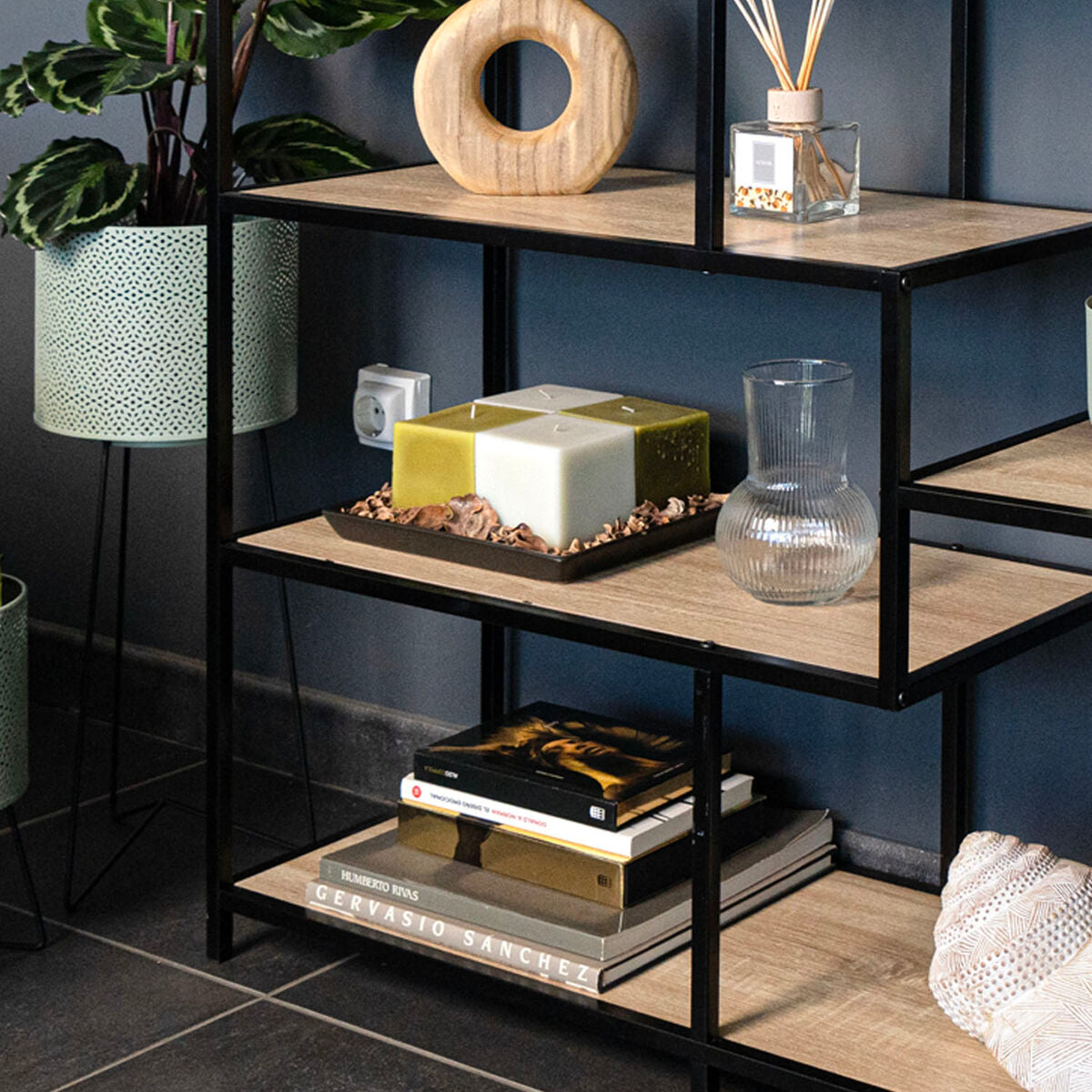 V5H718267BFB8A48793AF51ED37463DC81FR5341455P7