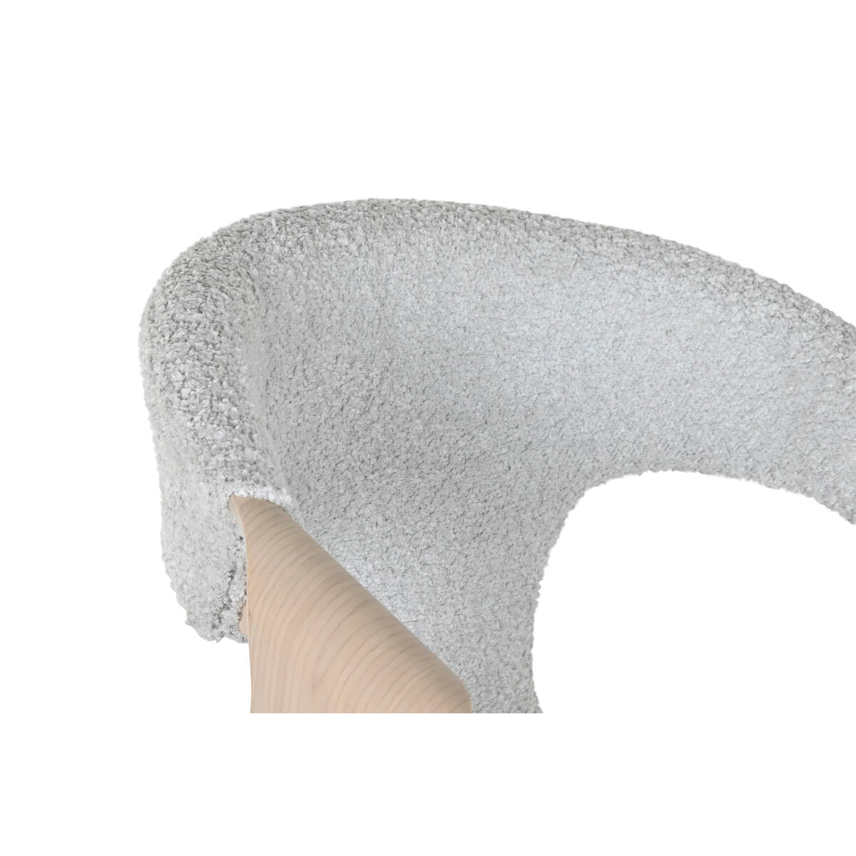 V8HDD68B25B3B69433525C644A5C28593A5R6384970P5