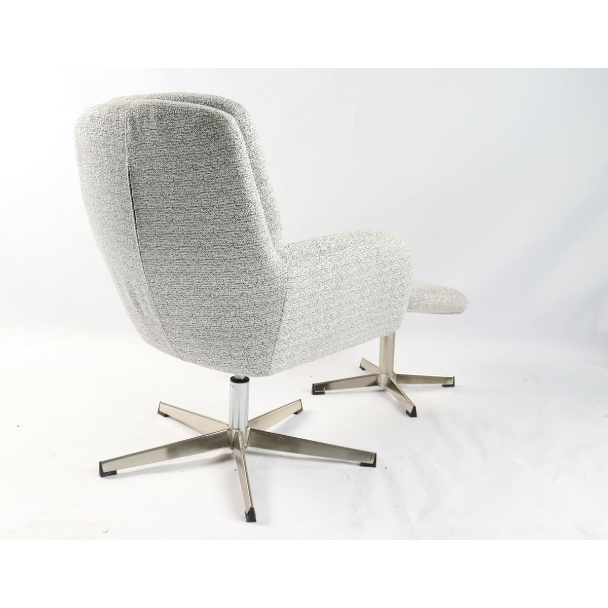 V8HE336CBCF4D79E9691F26F1581DE3506BR6385703P4