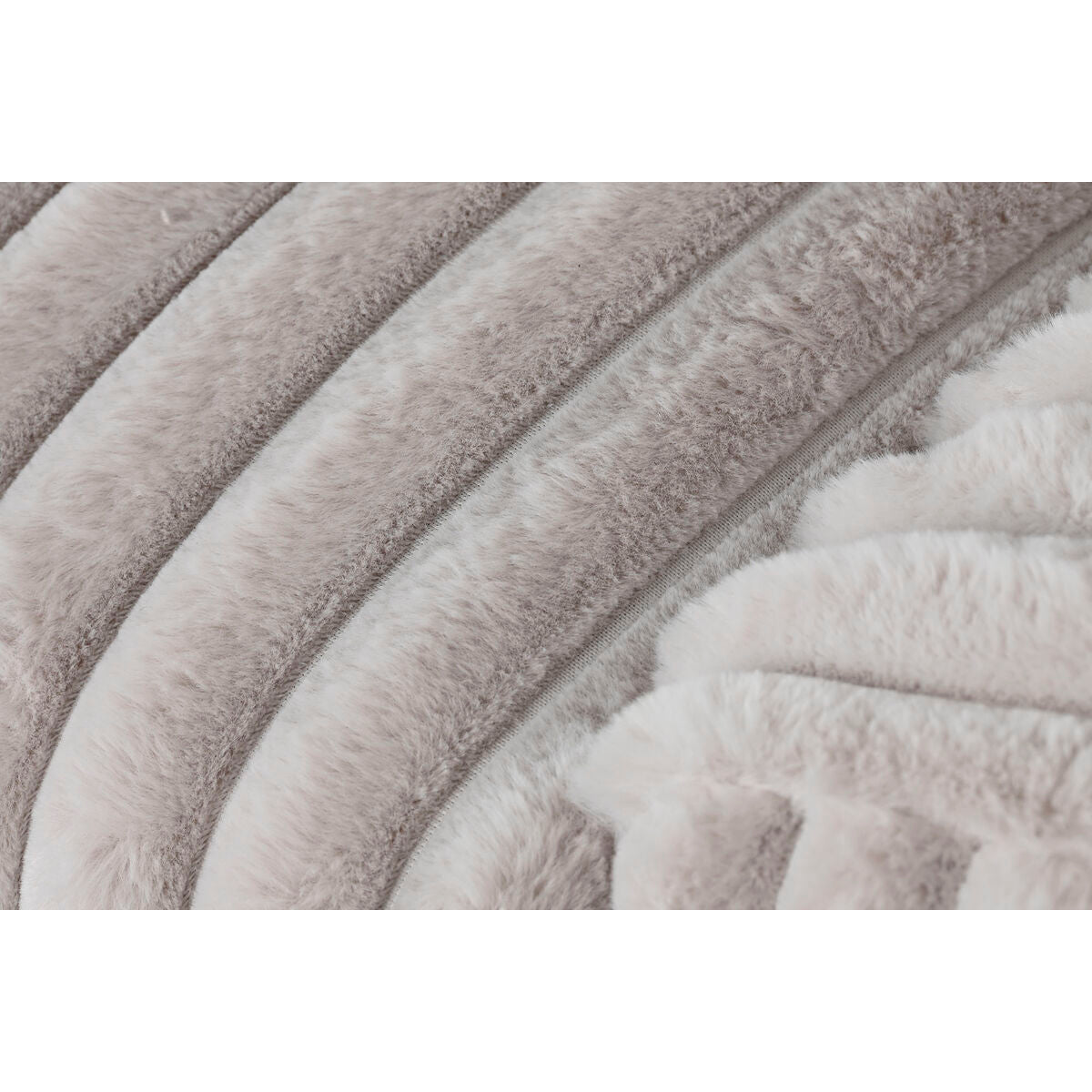 V5HC7F71740F330ABE1F6378DB98C73F70AR6387887P4