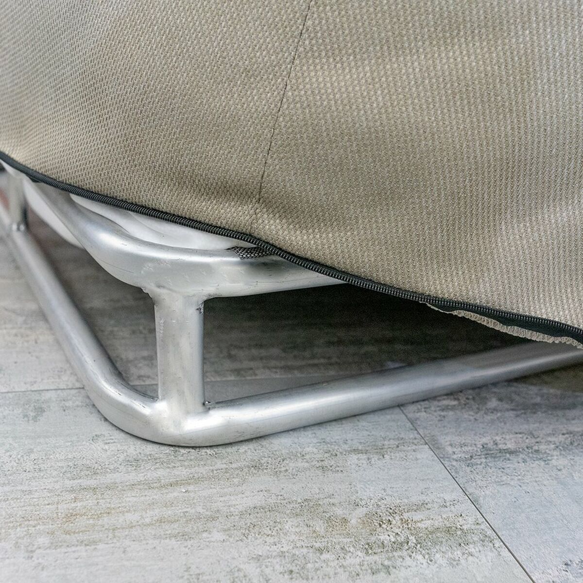 V8HCA9DFAD3194AD2467CC5ECA39C3E9CF4R4056472P3