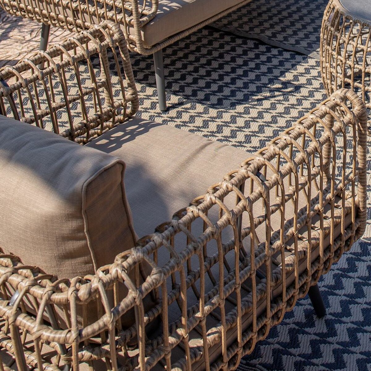 V8H26AF50CC37D232E8AB11F6C52759D670R4988992P4