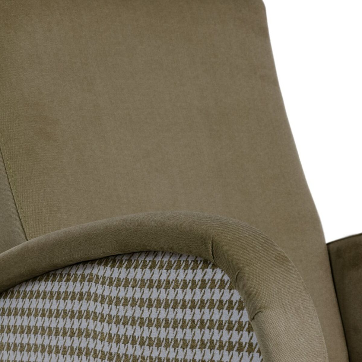 V6HFBE06763A4DE2C412F4010CD09E531C7R5129735P5