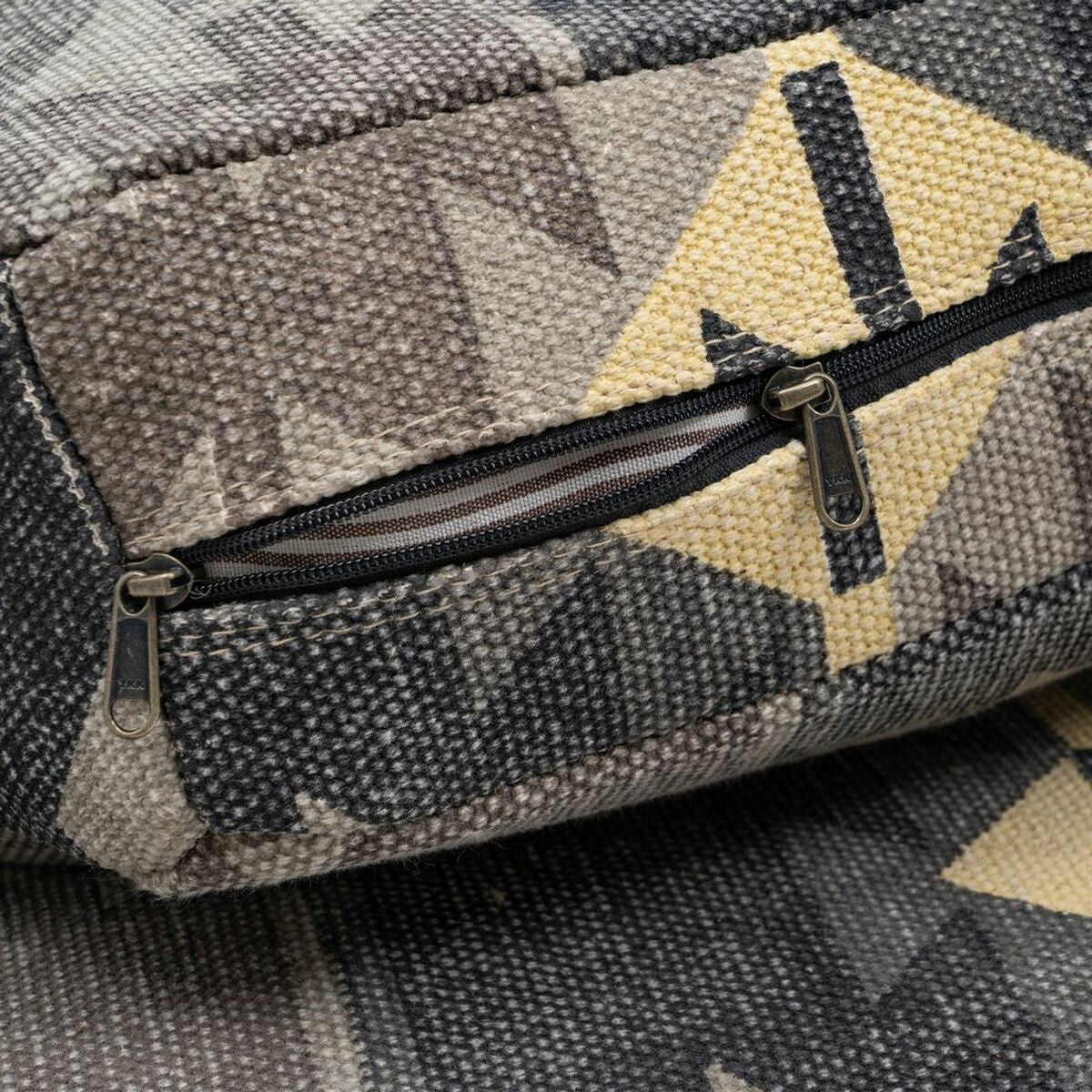 V6H2B1FF7310E7817B5C2E98D025C82D5B0R5129693P9