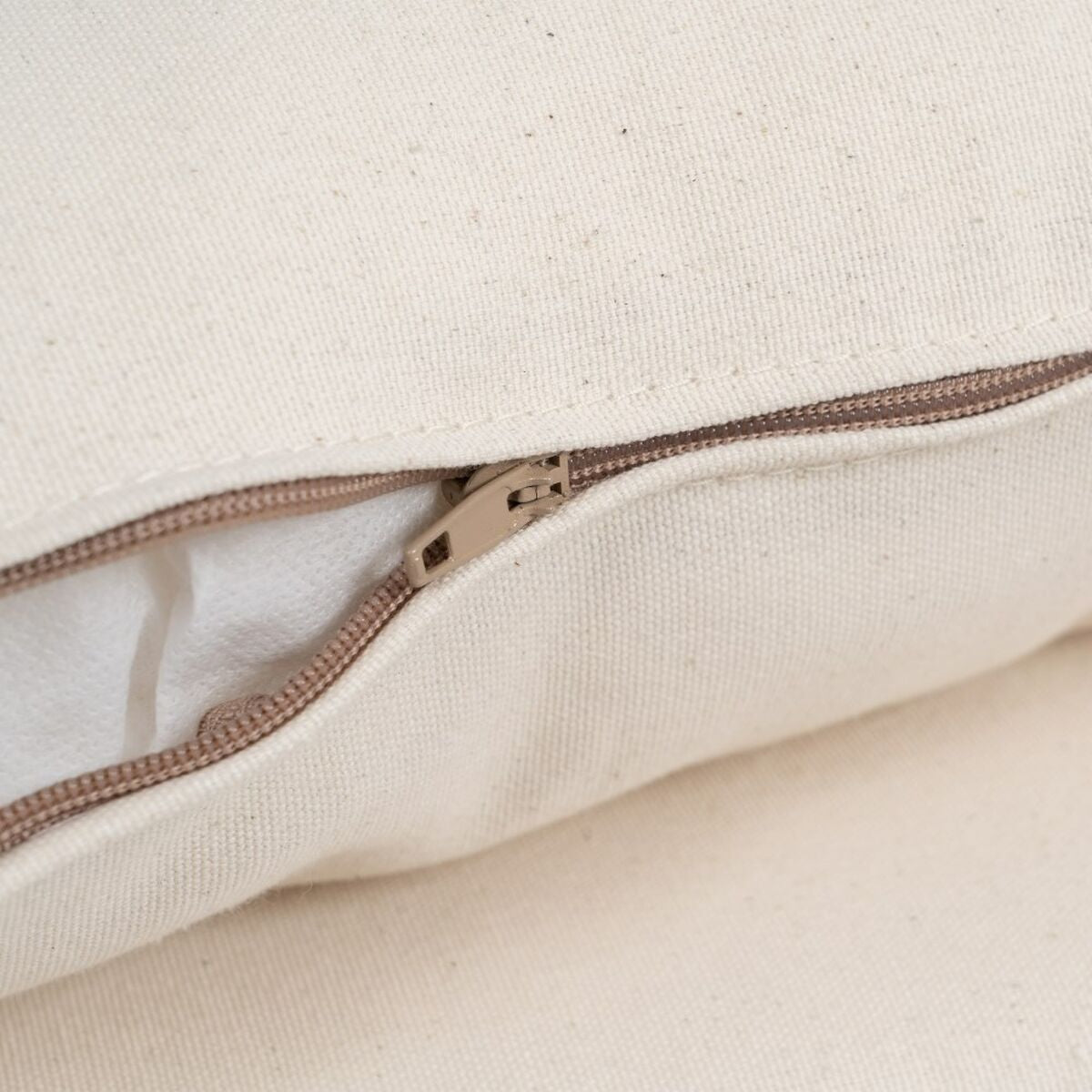 V7HA4B450AB2B51676D5CB6949FD282A755R2465055P9