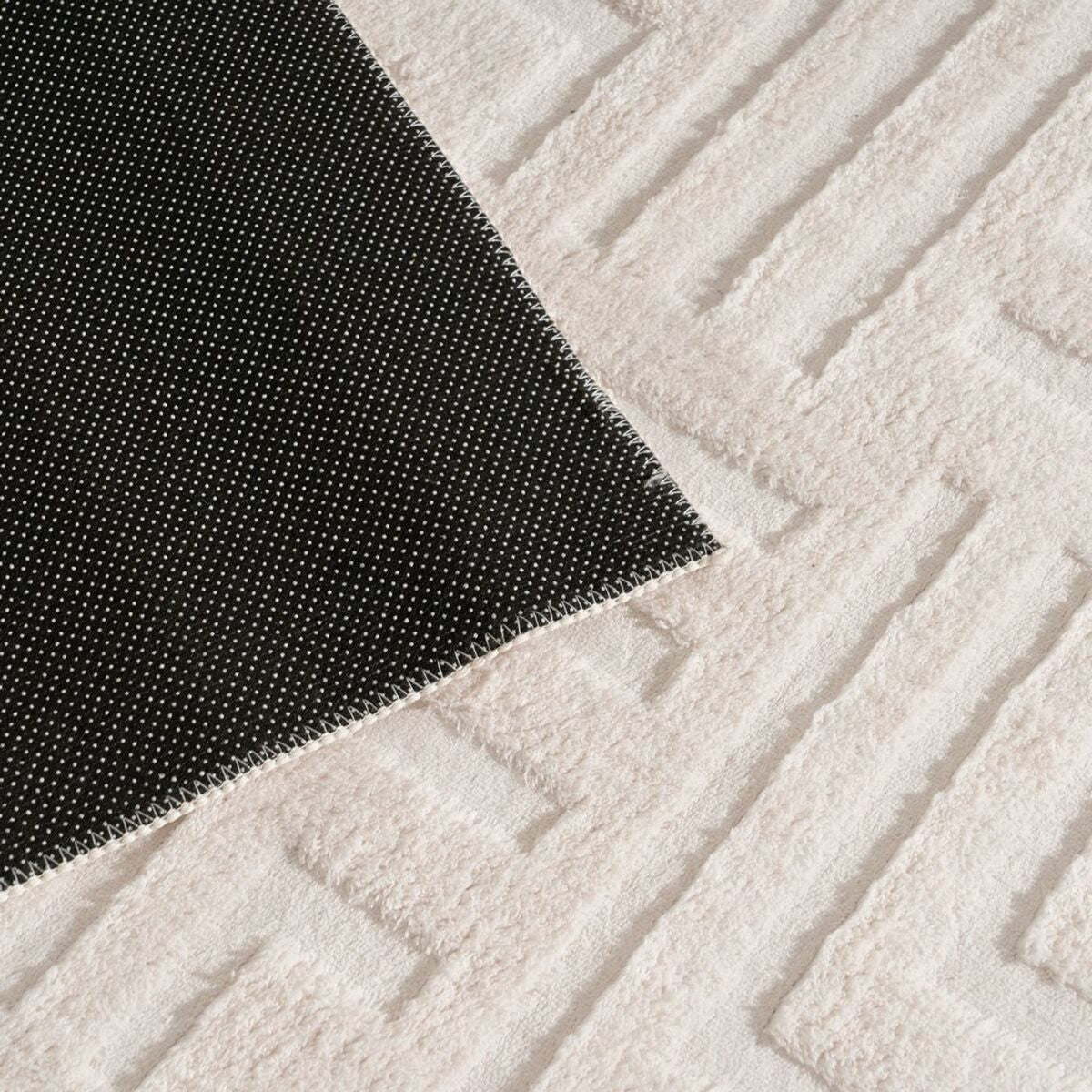 V4H953AFAD05B9C29E79C4A748B68C3820AR5467443P6