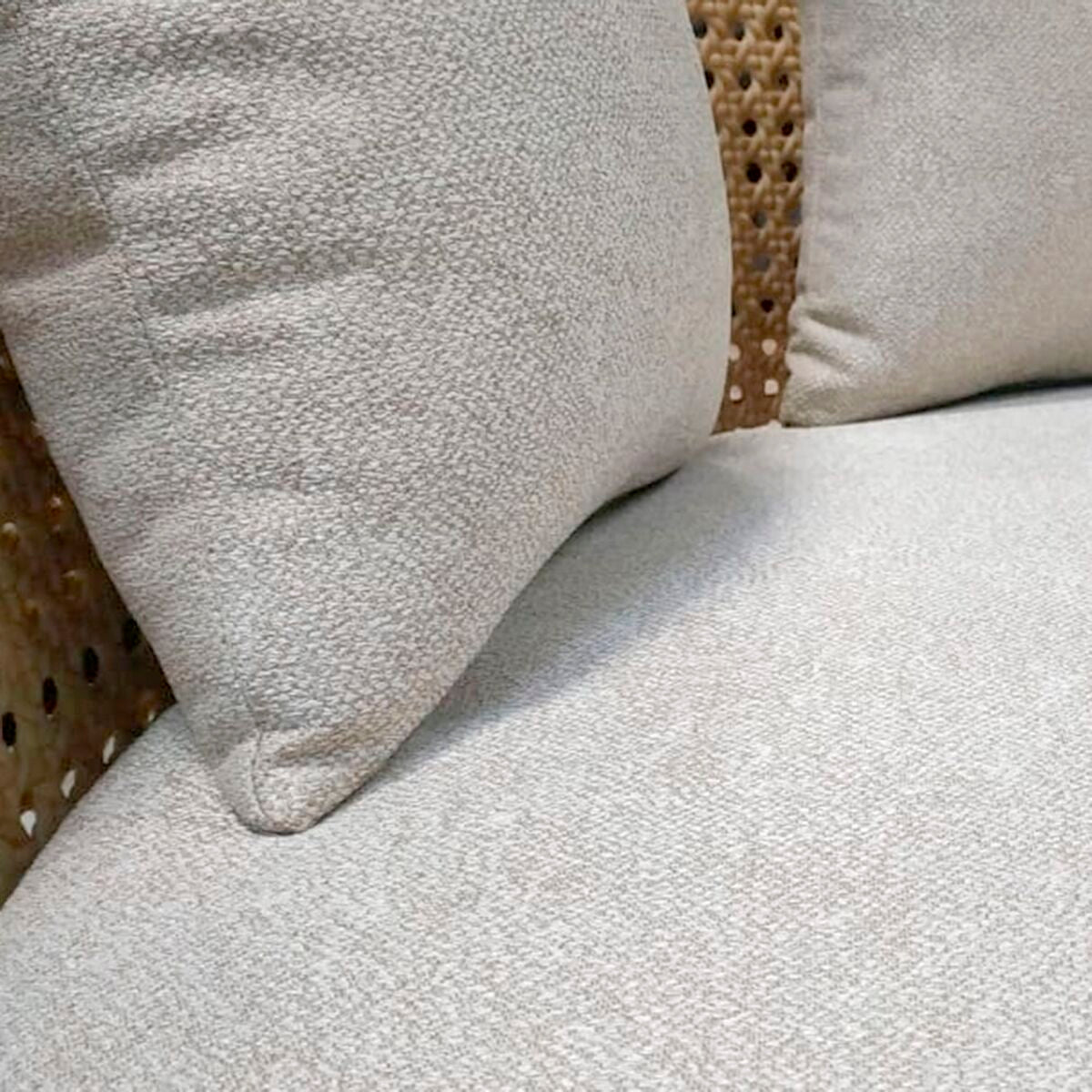 V8H4C0C063B93D4EA609BC75CEB34910E4DR4057984P4