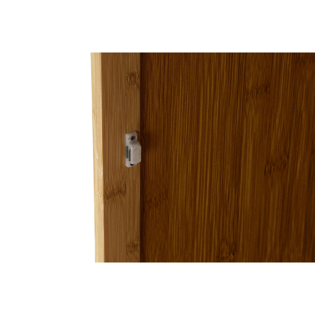 V10HB93E08B995156FD8F4A156A6CF47C34DR6376845P3