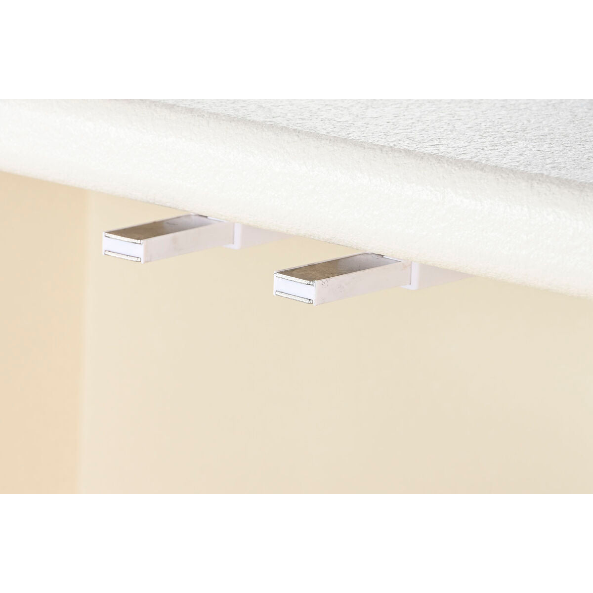 V9HB6A21323C7FFDC0B6AB8216541C74E88R6379770P4