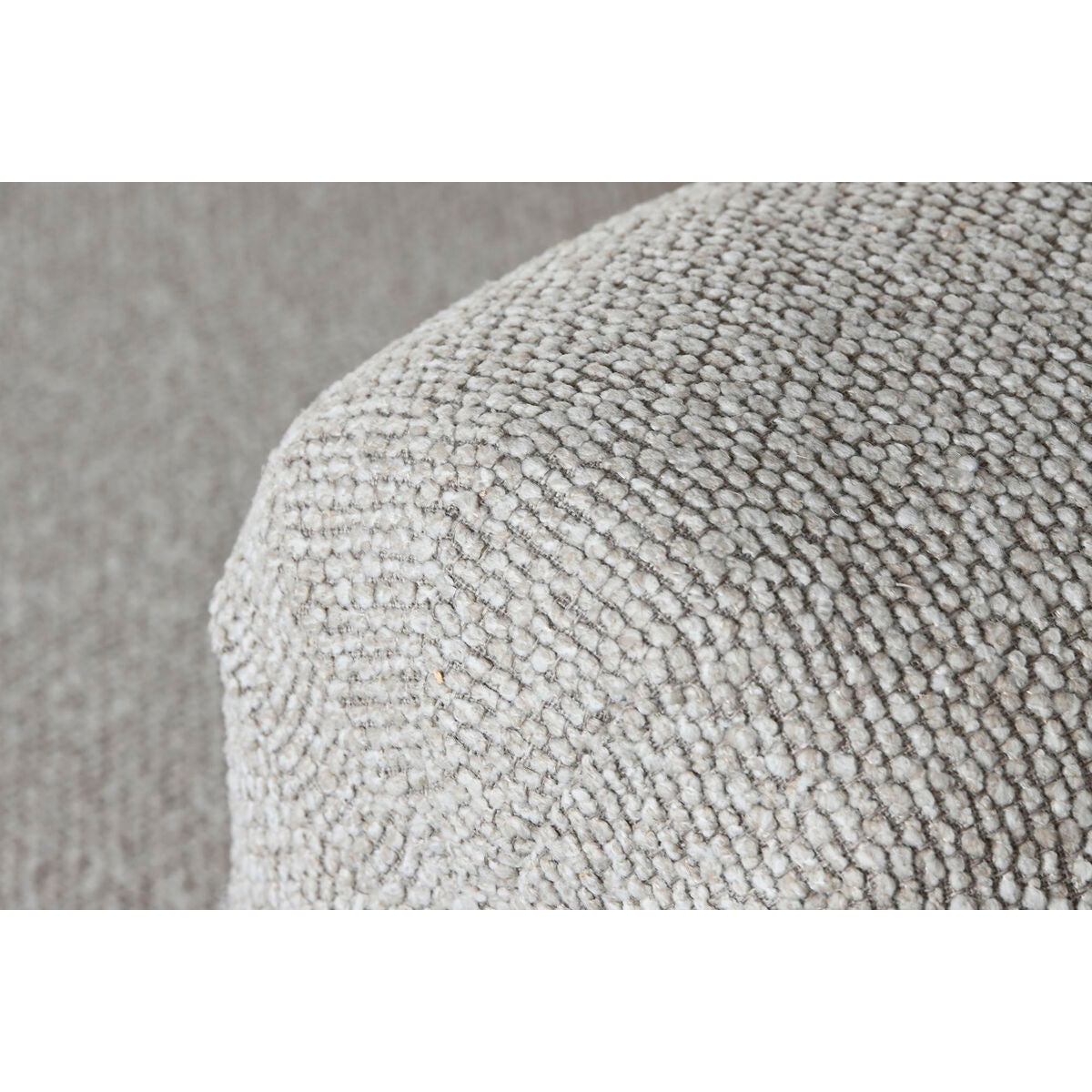 V3H7096D9E3585D781F7CE7C84F1C8D5AE7R7371849P6