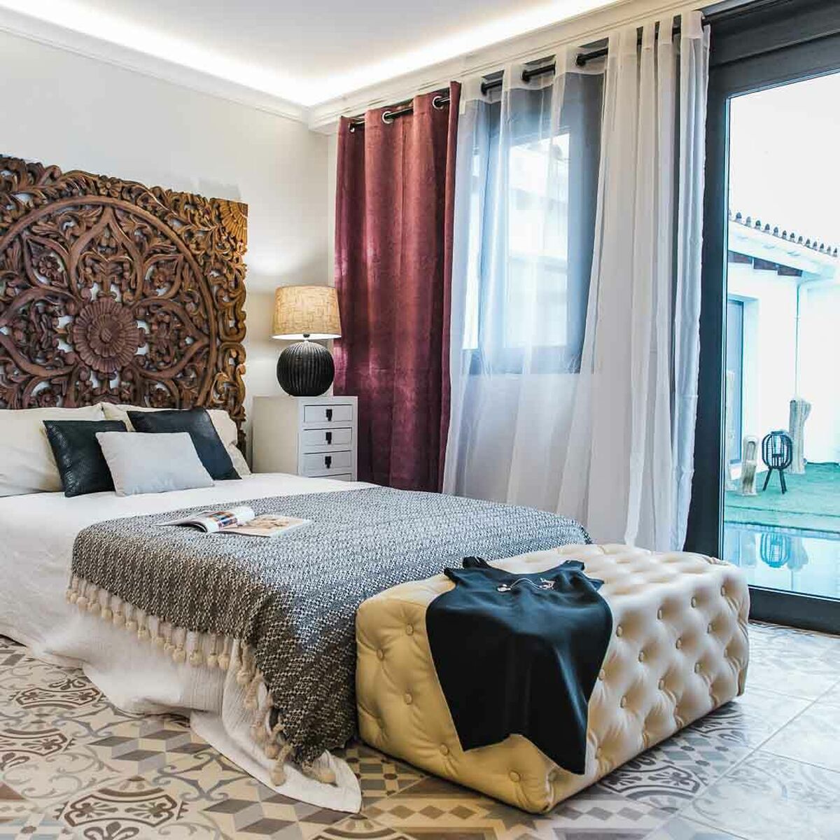 V7H8DA46B2EE0EE013363AC04A75EFCD01BR5244923P4