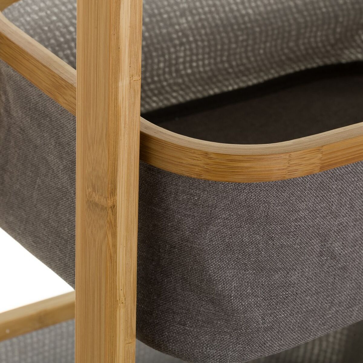 V4HFF1C242B0EF9BE83B22C858288FC419AR5481077P3